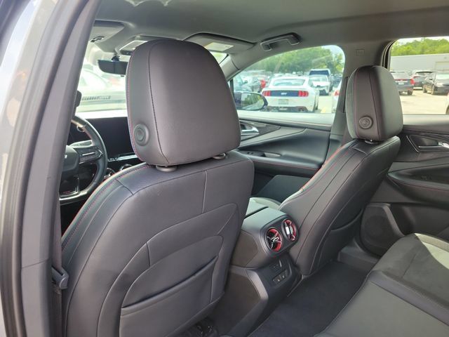 Certified 2024 Chevrolet Blazer EV RS AWD/4WD image 18