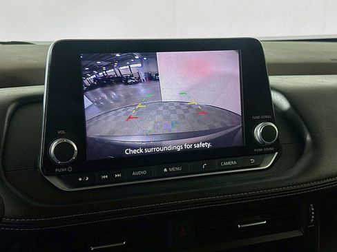 Used 2021 Nissan Rogue S FWD image 15