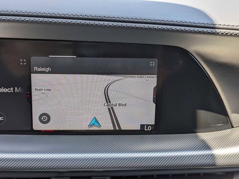 New 2024 Alfa Romeo Stelvio Veloce image 13