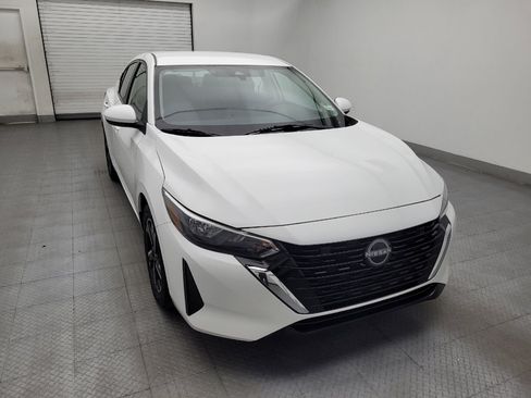 Used 2024 Nissan Sentra SV FWD image 14