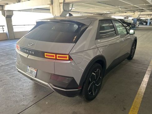 Used 2024 Hyundai Ioniq 5 SEL image 2