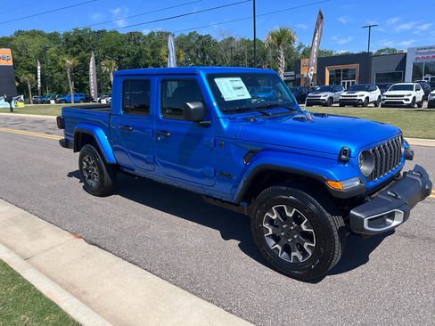 New 2026 Jeep Gladiator Sport AWD/4WD image 1