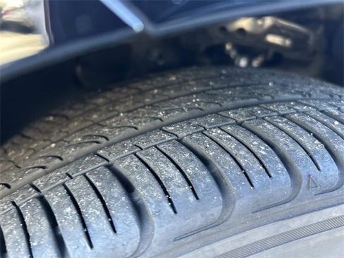 Used 2025 Hyundai Elantra Sport image 10