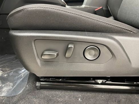 New 2026 Chevrolet Colorado W/T w/ WT Convenience Package II image 10