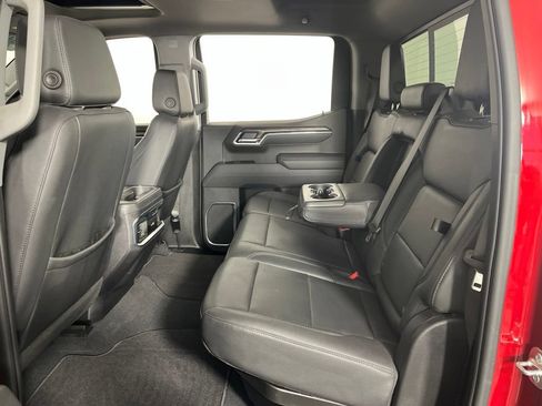 Certified 2025 GMC Sierra 1500 SLT w/ SLT Premium Plus Package AWD/4WD image 23