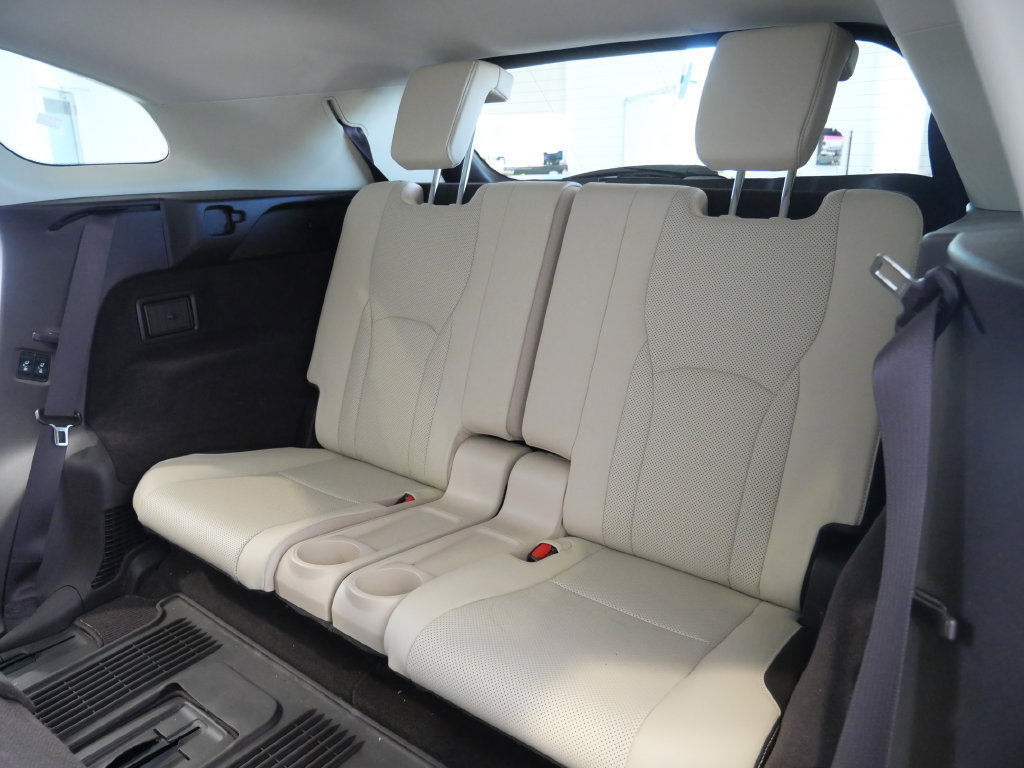 Used 2018 Lexus RX 350L AWD w/ Premium Package image 26