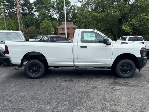 New 2026 RAM 2500 Tradesman AWD/4WD image 7
