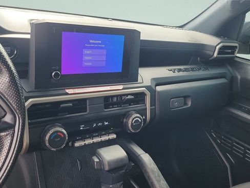 Certified 2024 Toyota Tacoma SR AWD/4WD image 21