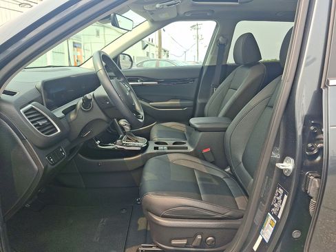 Used 2024 Kia Seltos SX w/ SX Sunroof Package AWD/4WD image 13