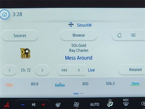 New 2025 Ford Maverick Lariat w/ Black Appearance Package image 27
