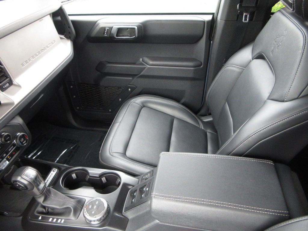 Certified 2025 Ford Bronco Outer Banks AWD/4WD image 23