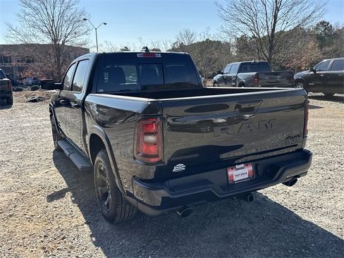 New 2026 RAM 1500 4x4 Crew Cab image 7