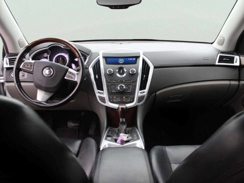 Used 2011 Cadillac SRX Luxury image 8