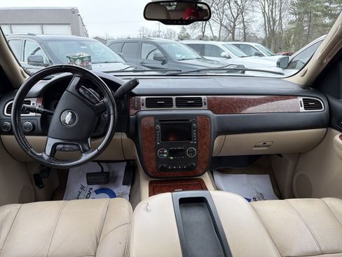Used 2008 Chevrolet Suburban LTZ w/ LTZ Preferred Equipment Group image 13
