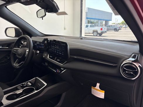 New 2027 Chevrolet Equinox LT w/ Convenience Package II FWD image 40