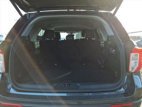 Certified 2023 Ford Explorer XLT w/ Equipment Group 202A image 10