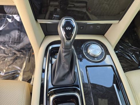 Used 2024 INFINITI QX80 Sensory AWD/4WD image 20