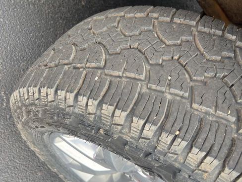 Used 2015 GMC Sierra 1500 SLT w/ SLT Crew Cab Value Package image 3