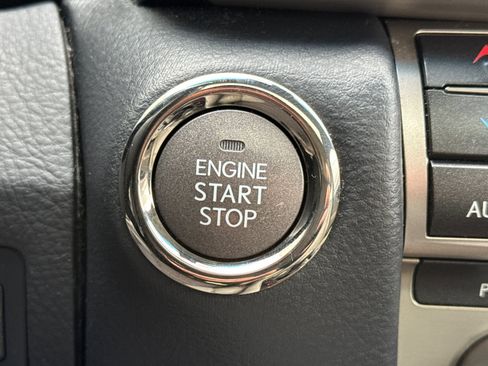Used 2013 Lexus LS 460 w/ Comfort Pkg RWD image 22