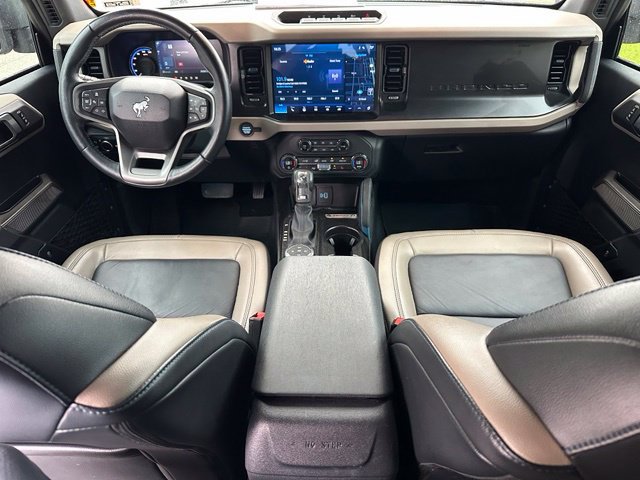 Used 2023 Ford Bronco Wildtrak AWD/4WD image 11