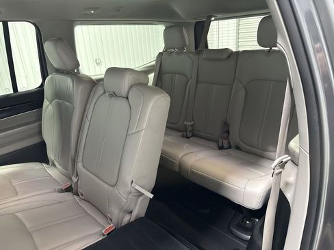 Used 2022 Jeep Wagoneer Series I image 26