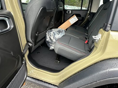 New 2026 Jeep Wrangler Unlimited Rubicon image 19