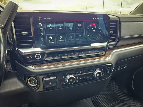 Certified 2024 GMC Sierra 1500 SLE w/ Preferred Package image 22