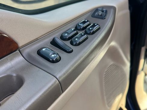 Used 2004 Ford F250 Lariat image 23