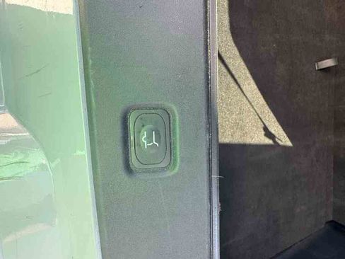 Used 2025 Ford Expedition Max Active image 30