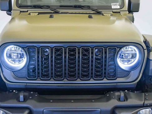 Used 2025 Jeep Wrangler Unlimited Sport S 4xe AWD/4WD image 8