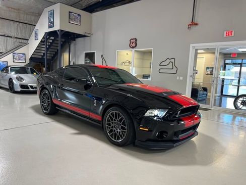Used 2013 Ford Mustang Shelby GT500 RWD image 49