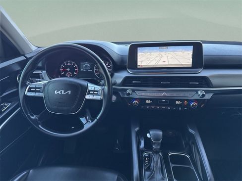 Used 2022 Kia Telluride LX image 29