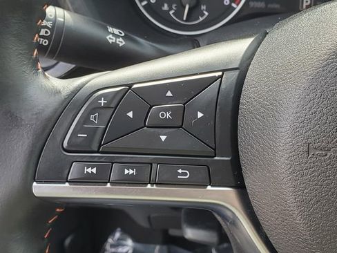 Certified 2025 Nissan Sentra SR w/ SR Premium Package FWD image 21
