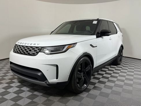 New 2026 Land Rover Discovery S AWD/4WD image 1