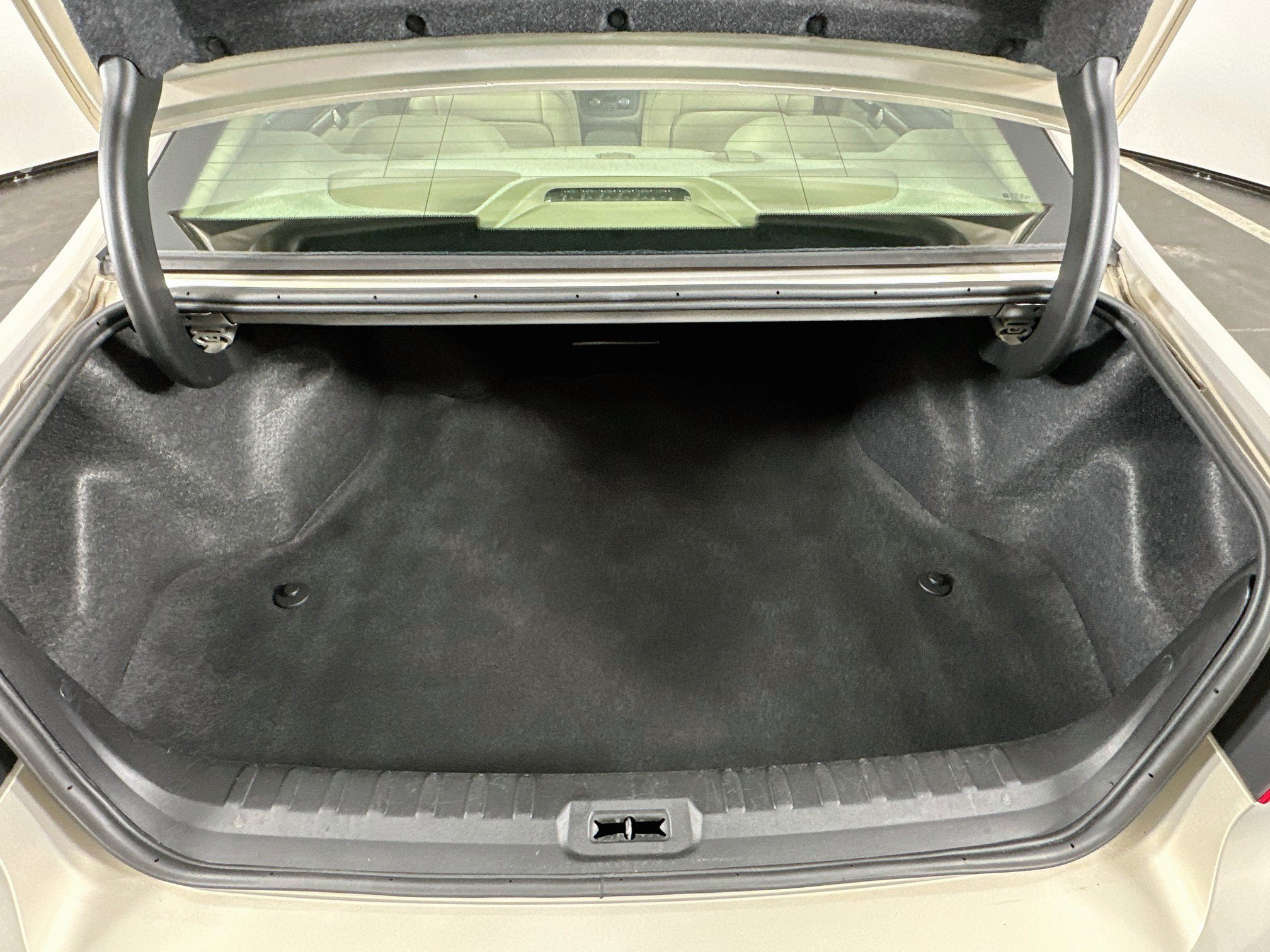 Used 2008 Buick Lucerne CXL w/ Luxury Package FWD image 26