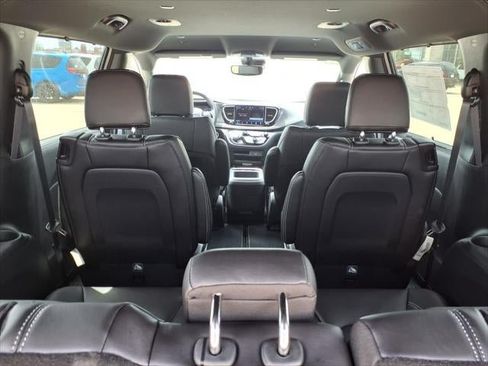 New 2026 Chrysler Pacifica Select w/ S Appearance Package FWD image 57