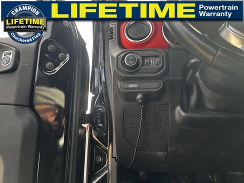 Used 2020 Jeep Gladiator Rubicon image 22