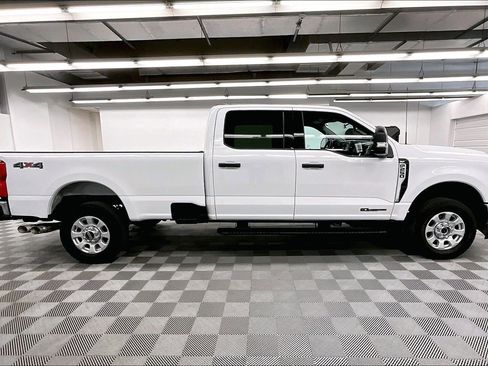Used 2024 Ford F250 XLT AWD/4WD image 14
