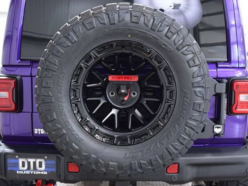Used 2026 Jeep Wrangler Unlimited Rubicon AWD/4WD image 32