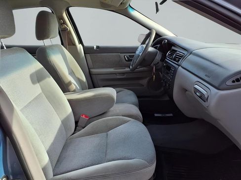 Used 2000 Ford Taurus SES image 13