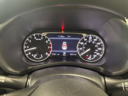 Used 2025 Nissan Sentra SV FWD image 35