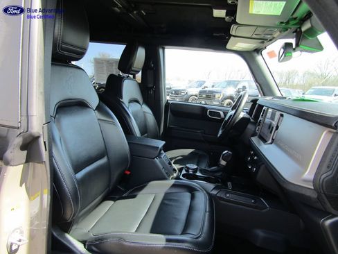 Certified 2025 Ford Bronco Outer Banks AWD/4WD image 19