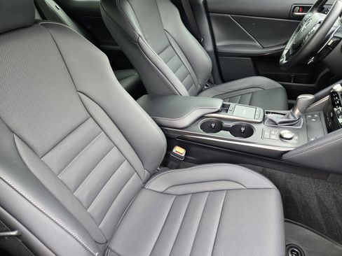 Used 2024 Lexus IS 350 F Sport RWD image 21