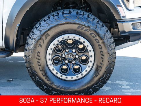 Used 2025 Ford F150 Raptor AWD/4WD image 9