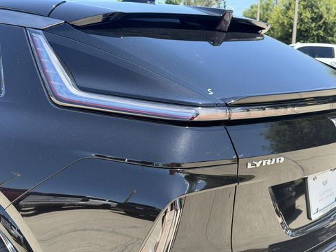 Used 2024 Cadillac Lyriq Sport AWD/4WD image 9