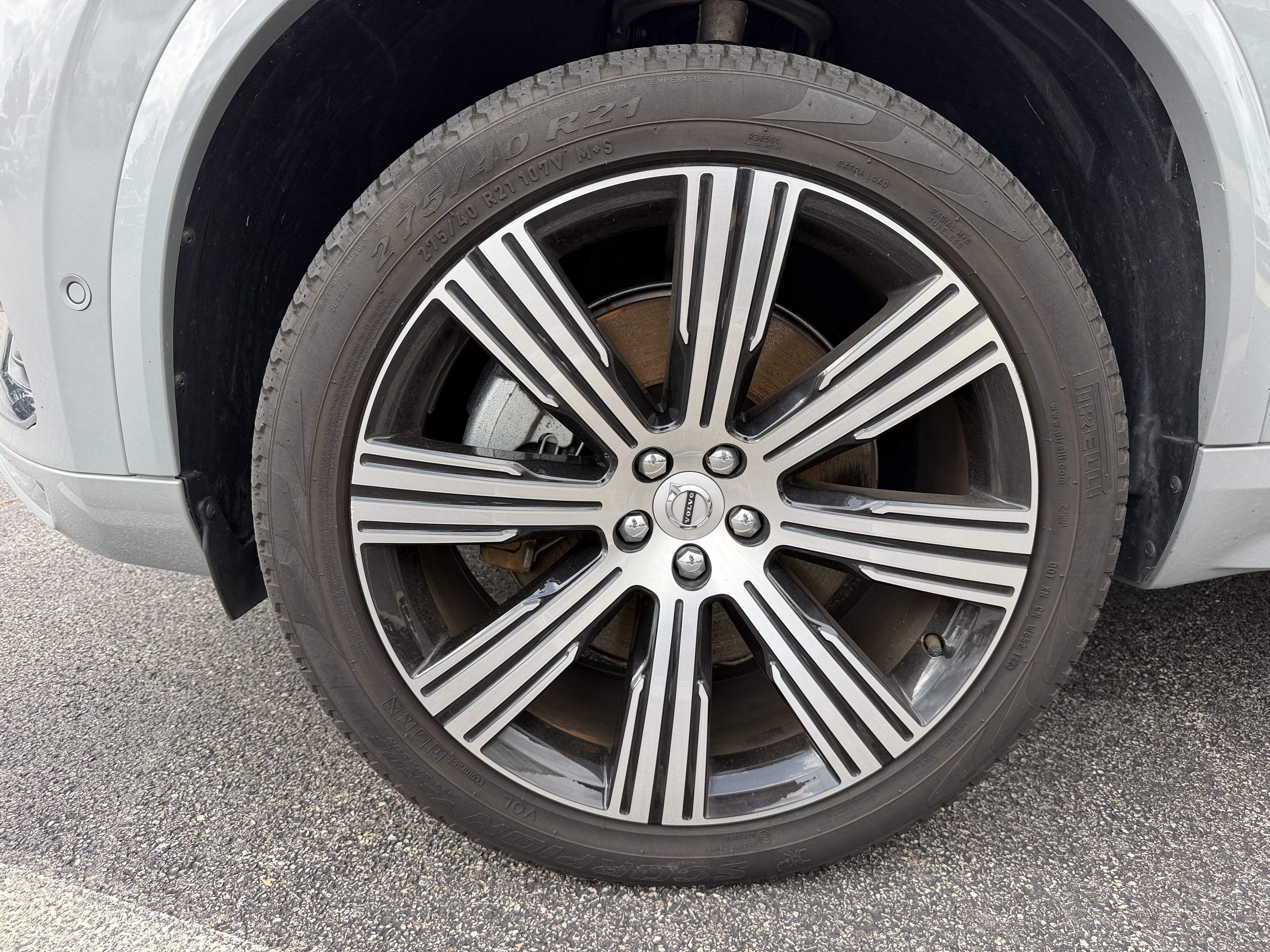 Used 2024 Volvo XC90 T8 Plus w/ Protection Package Premier AWD/4WD image 12