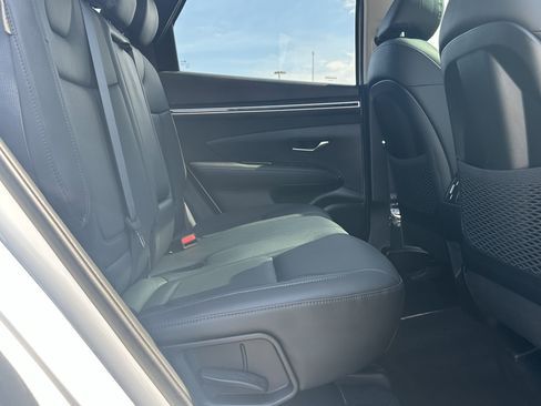 Used 2024 Hyundai Tucson Limited FWD image 15