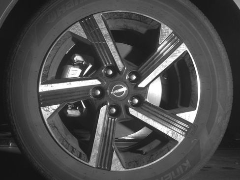 Used 2025 Nissan Sentra SV FWD image 15