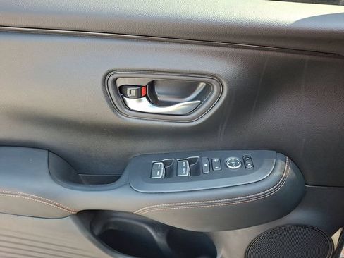 Used 2025 Honda HR-V Sport image 19