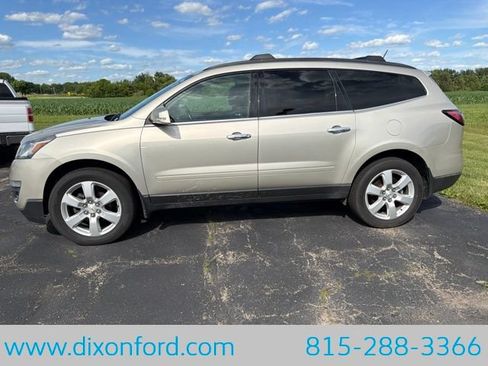 Used 2017 Chevrolet Traverse LT w/ Style and Technology Package AWD/4WD image 2